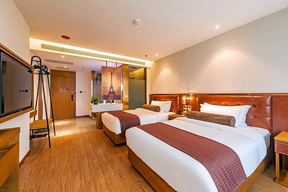 James Joyce Coffetel Shijiazhuang the Mixc Jinyuan Tower Airport Bus