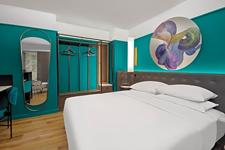 King Room with City View