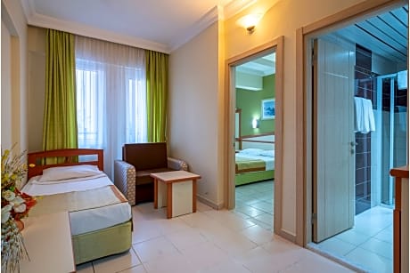 Family room connecting room