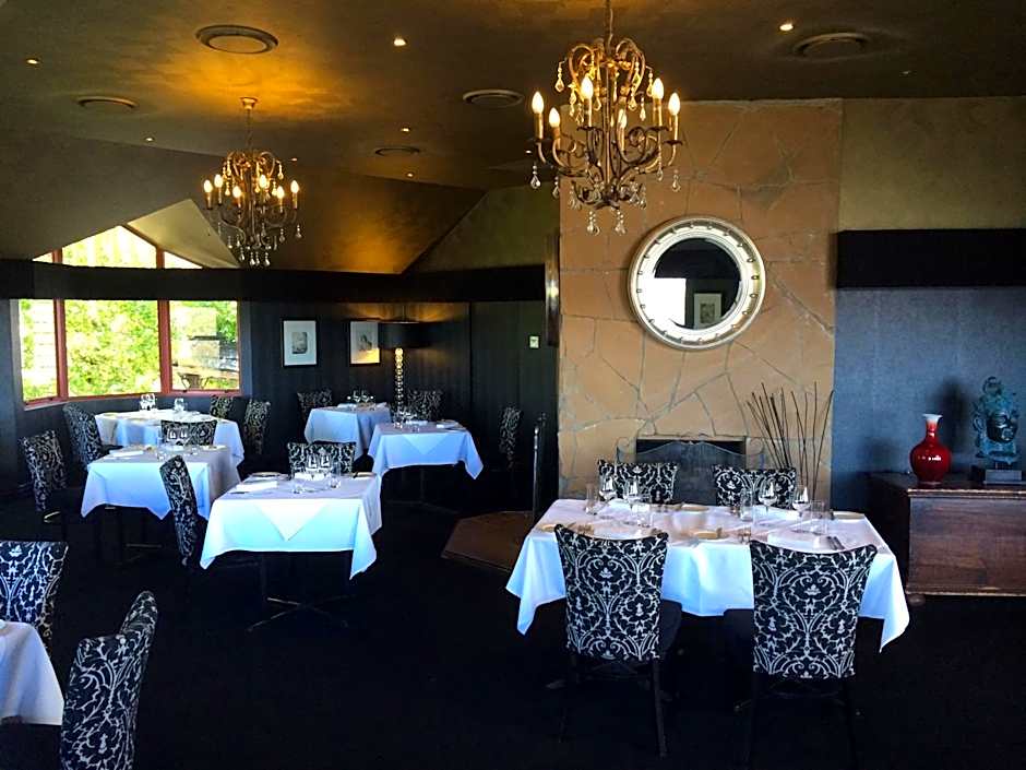 Echoes Boutique Hotel & Restaurant