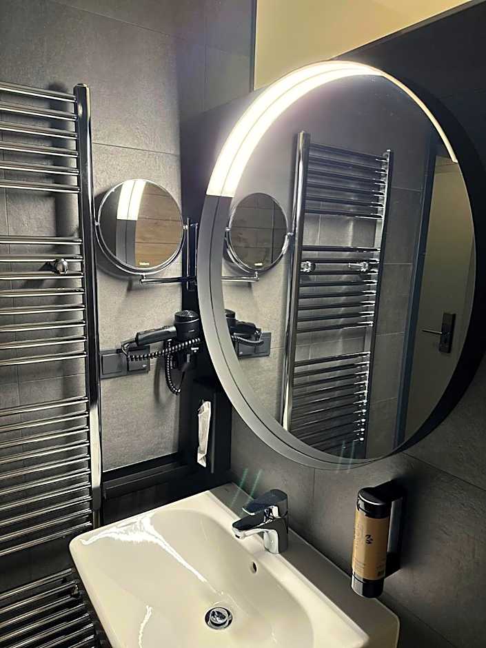 DAS ERZ Medical Spa & Hotel