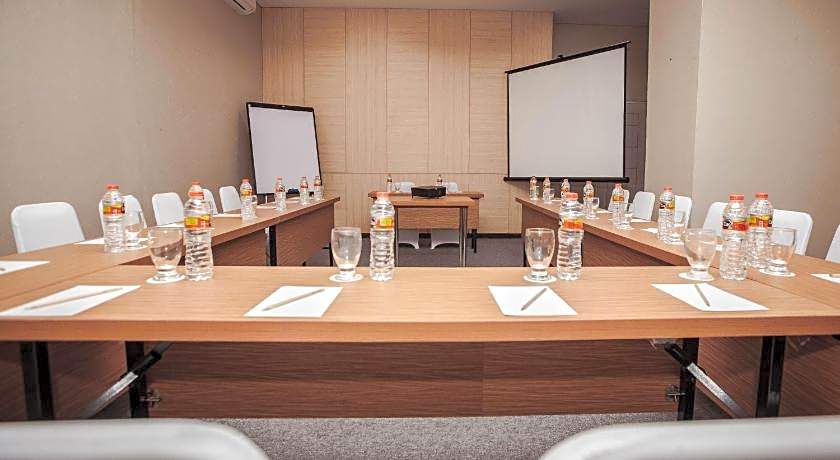 Whiz Prime Hotel Sudirman Makassar