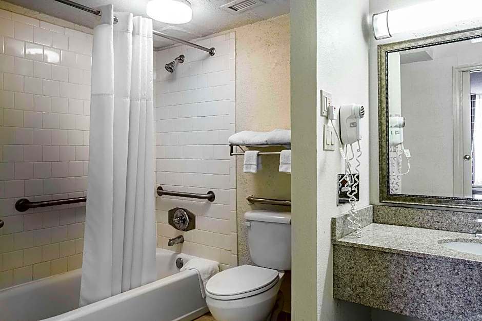 Quality Inn Madison