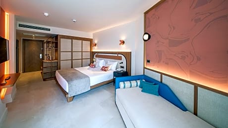 Deluxe Side Sea View Double Room