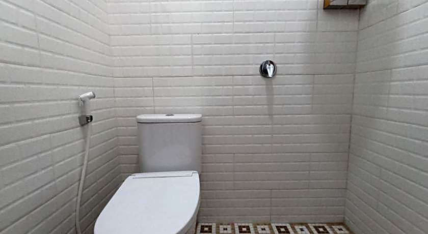 Mruyung Guest House Kota Lama Banyumas Mitra RedDoorz