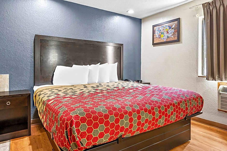 Econo Lodge Akron Copley Northwest