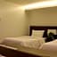 Top Star Hotel