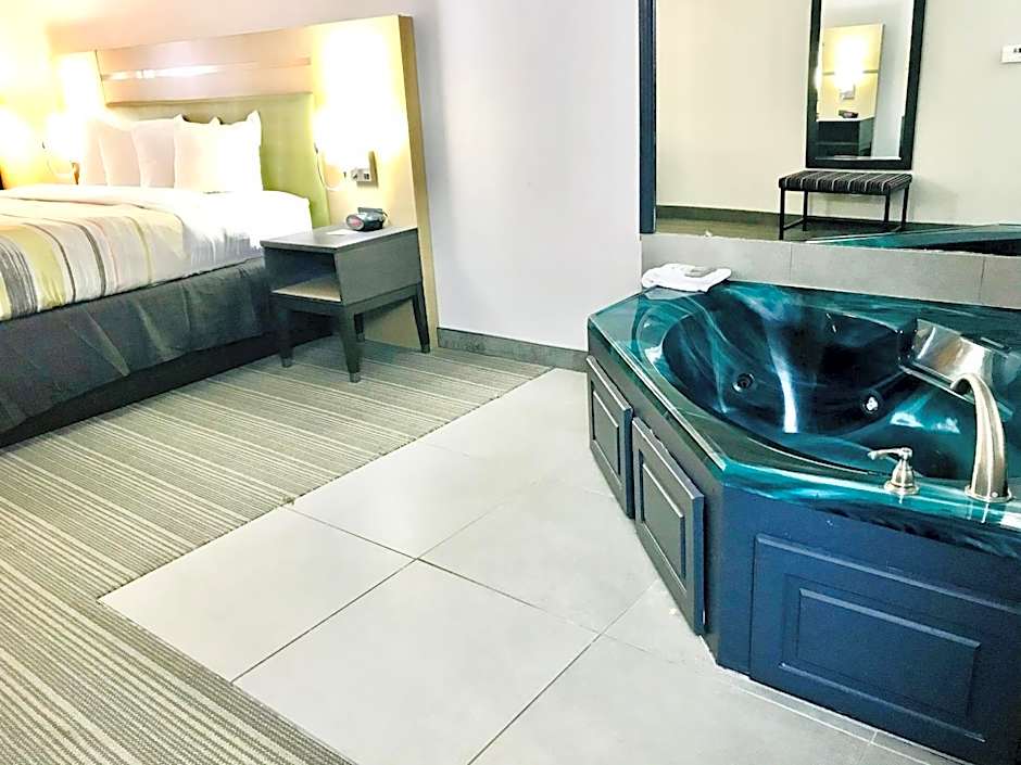 Country Inn & Suites by Radisson, Warner Robins, GA