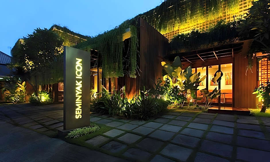 Seminyak Icon - by Karaniya Experience