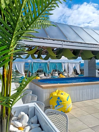 103 Degrees Hotel & Spa