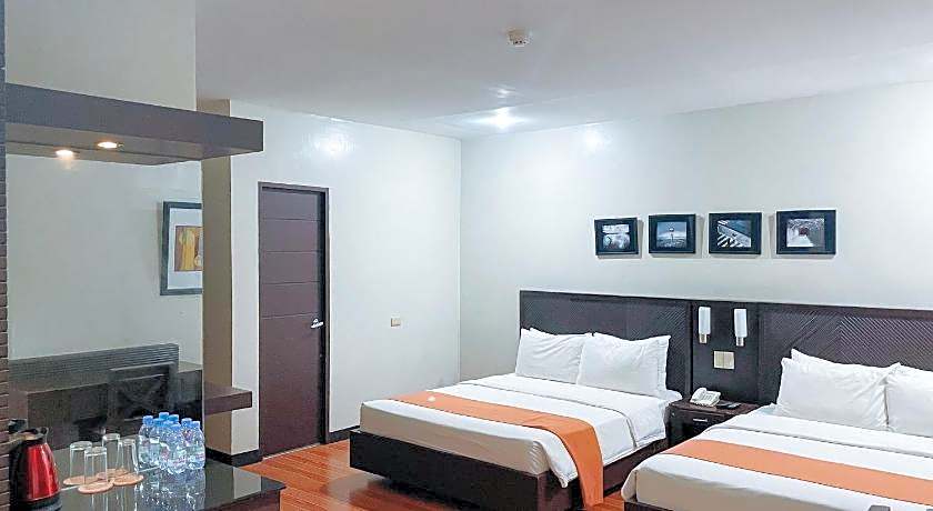 RedDoorz Plus @ Hotel Esse