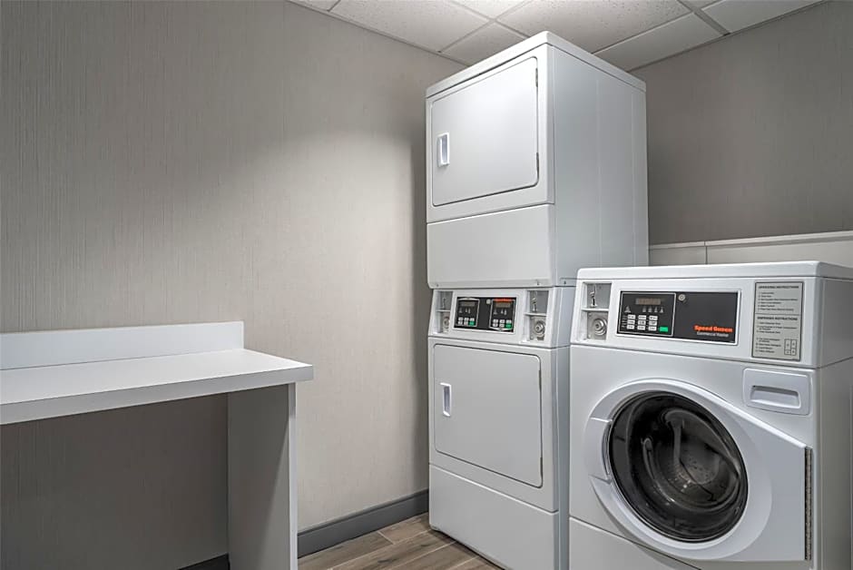 Hampton Inn By Hilton Altoona