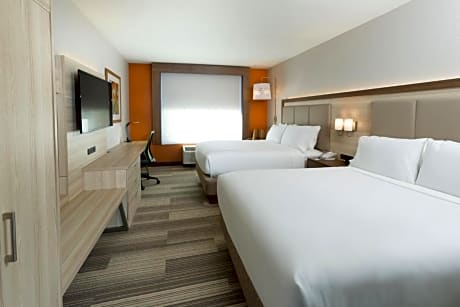 Queen Room with Two Queen Beds - Pool Side