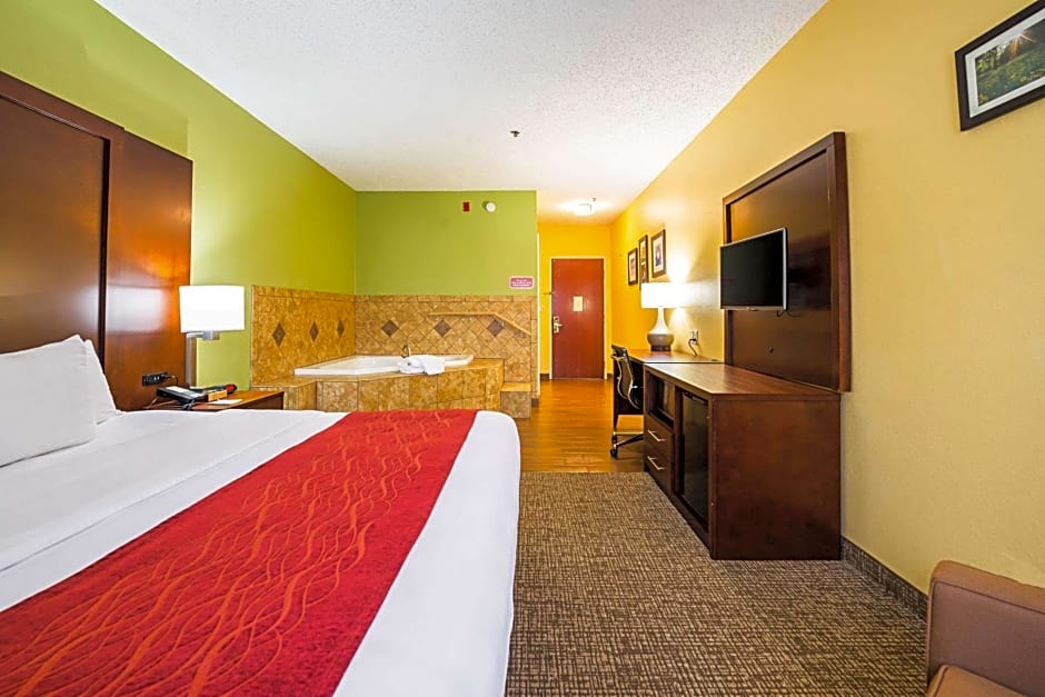 Comfort Inn & Suites Dayton