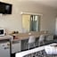 Coastal Bay Motel