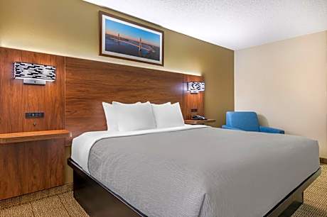 King Room - Non-Smoking