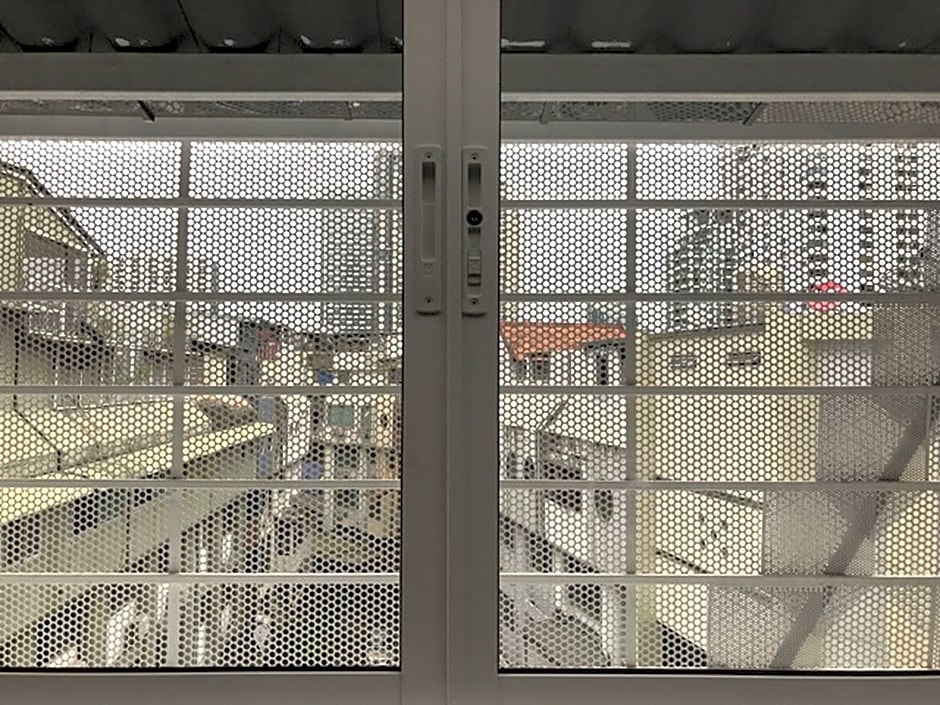 Bed One Block Hostel