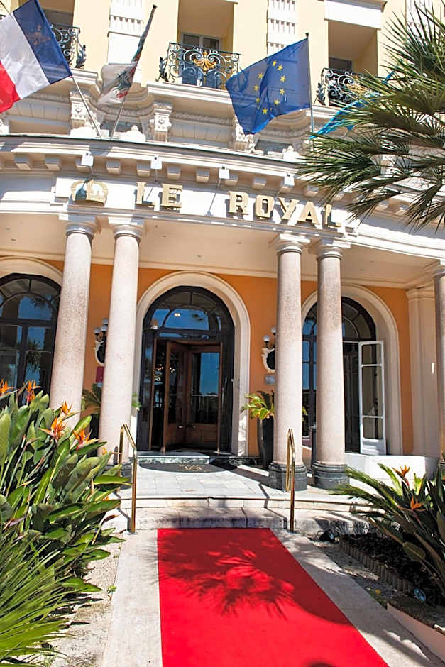 Hôtel Le Royal Promenade des Anglais