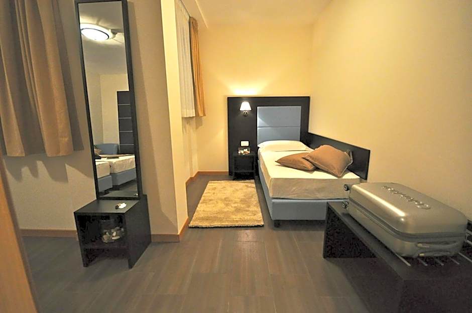 Hotel 325 Tor Vergata