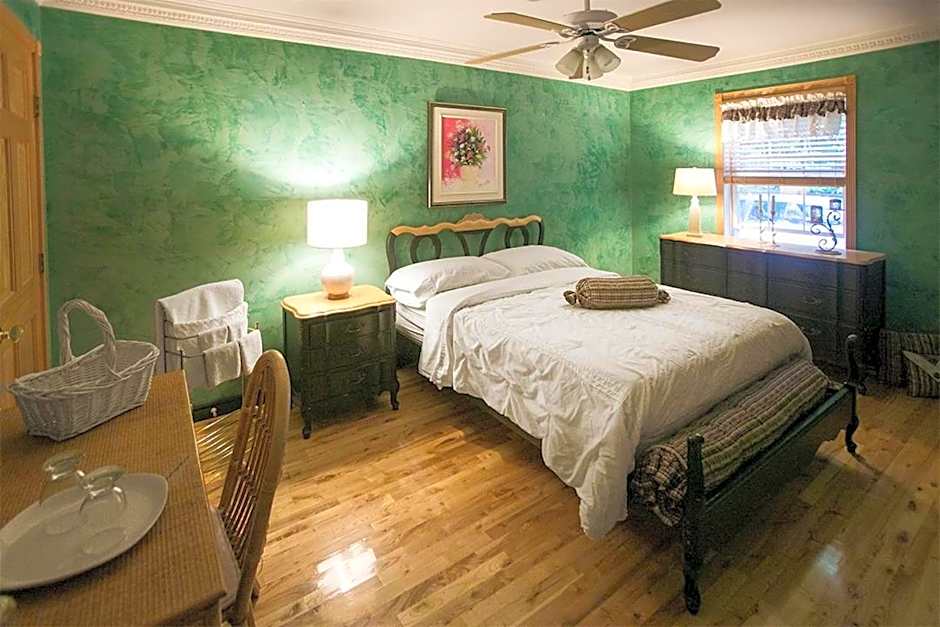 La Maison Bleue du Lac Wallace