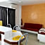 Hotel Suites Regina