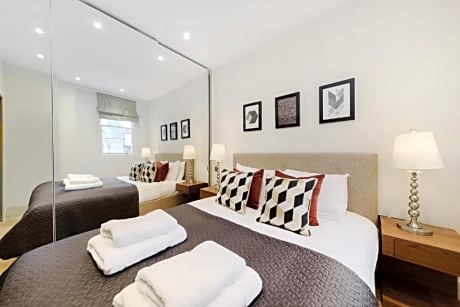 THREE BEDROOMS APARTMENT