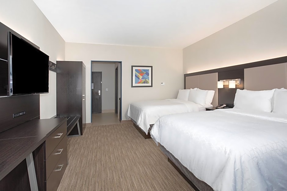 Holiday Inn Express And Suites Ely By IHG