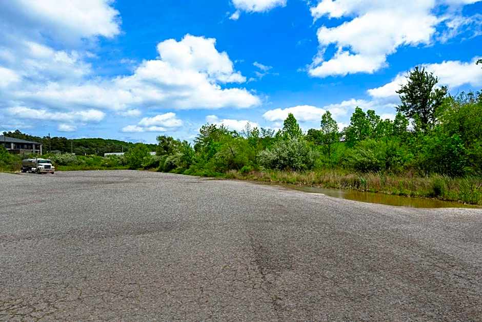 Econo Lodge London North