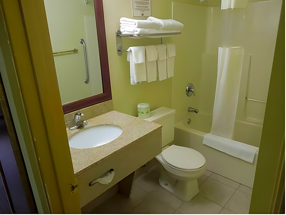 Quality Inn & Suites