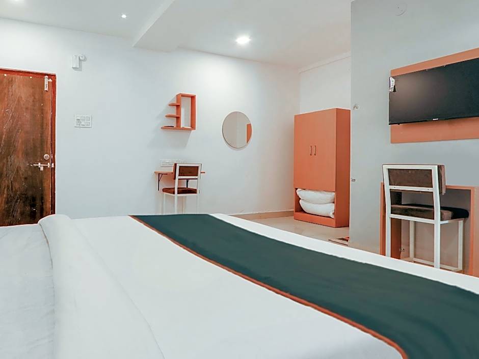 Super Collection O White Ridge Kamineni – Hyderabad, 