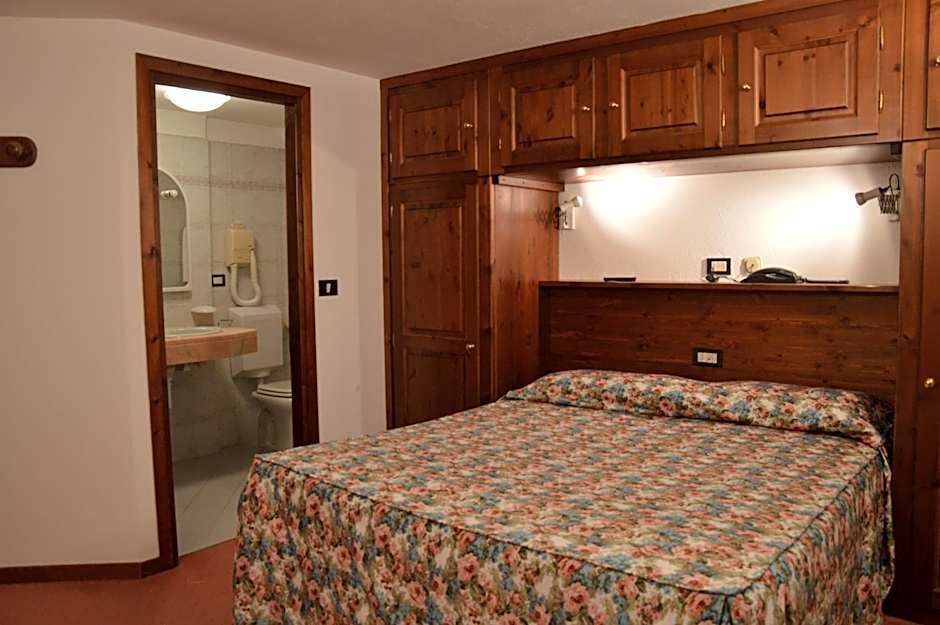 Hotel Petit Giles