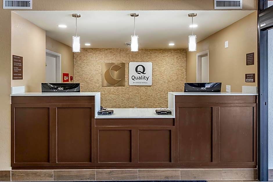 Quality Inn & Suites Spring Lake - Fayetteville near Fort Bragg
