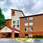 Red Roof PLUS+ Raleigh Downtown - NCSU/Conv Center