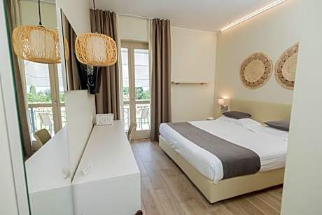 Comfort Double with Balcony and lake view