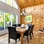 Rustic Waterfront Chalet Panoramic View and Spa