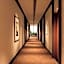 Len's Hotel