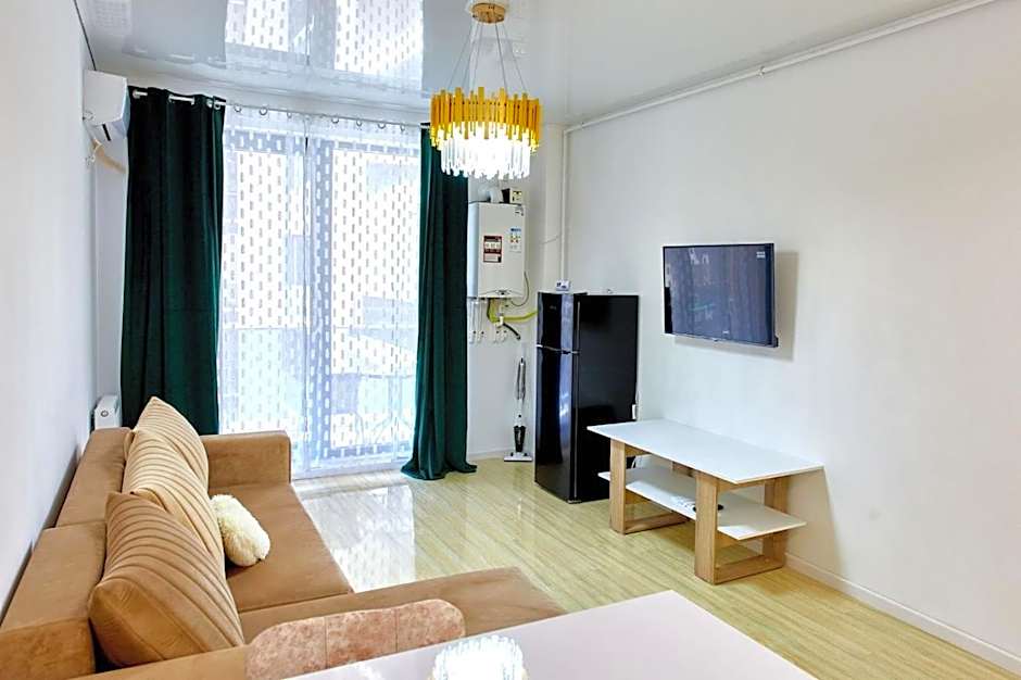 Photo 1 of 32 of 1 Bedroom Apartment