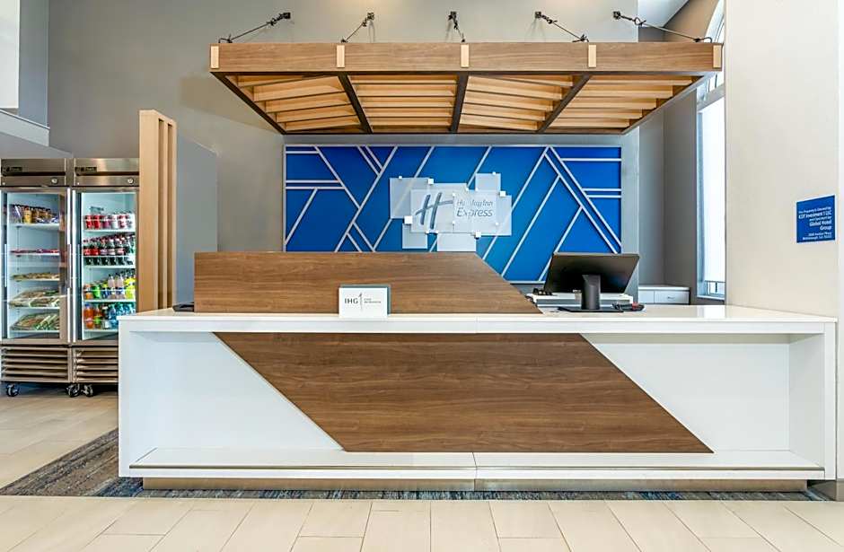 Holiday Inn Express Hotel Clearwater East - ICOT Center By IHG