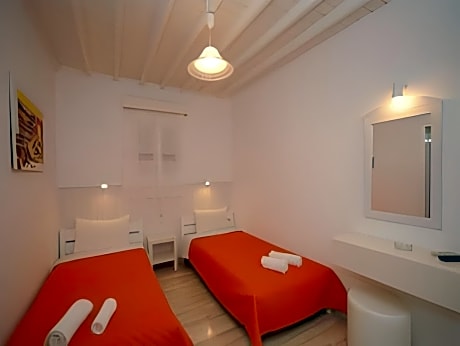 Twin Air Conditioning