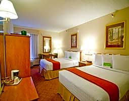Oakland Airport Arena Hotel