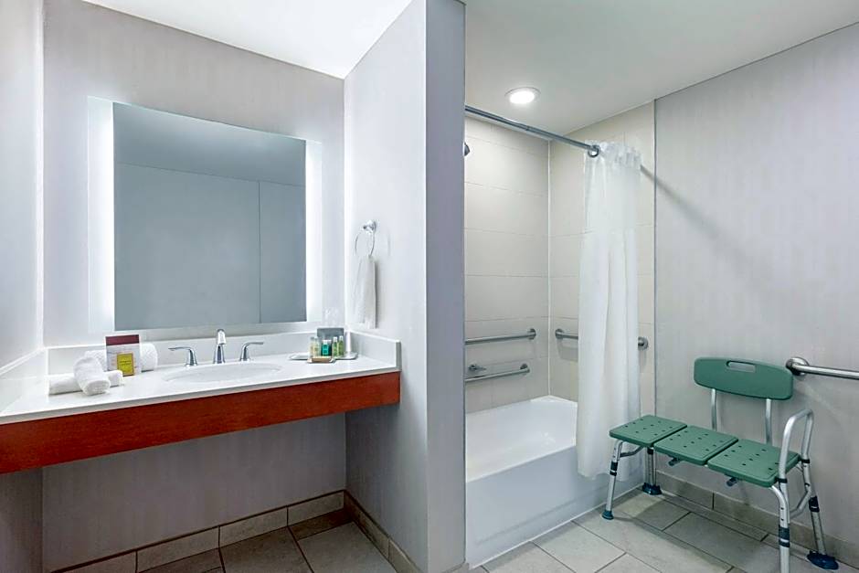 DoubleTree By Hilton Hotel Atlanta Airport
