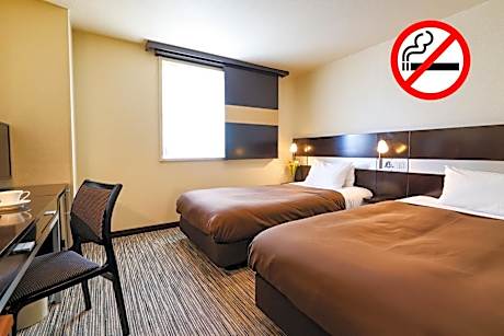 Twin Room - Non-Smoking
