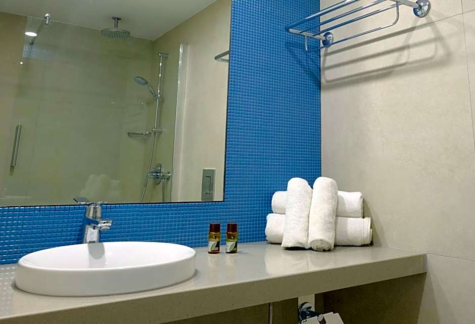 Sunrise Oasis Hotel & Waterpark