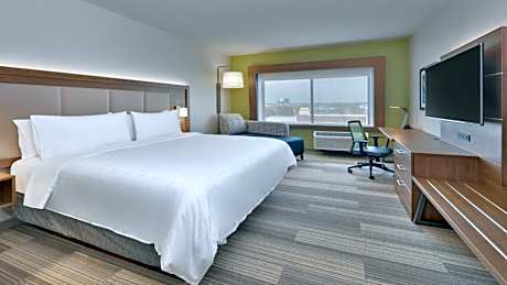 Standard King Room with Accessible Tub - Mobility Access