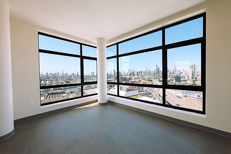 Holiday Inn Express Long Island City E New York By IHG