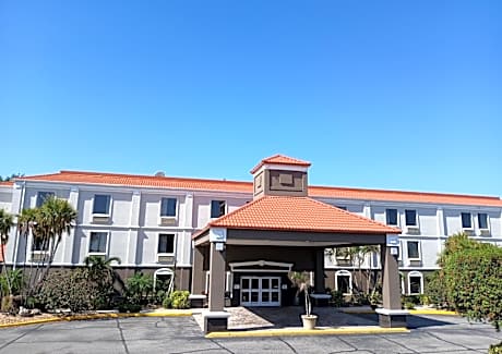 Best Western Plus Bradenton Hotel & Suites