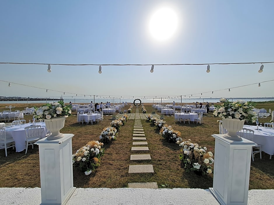 Sporköy Hotel & Beach Club