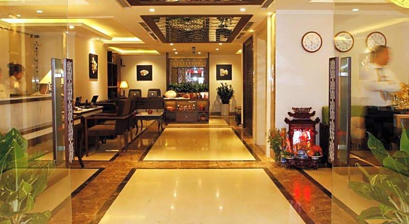 Hotel Emerald Waters Classy