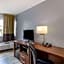 Travelodge by Wyndham Brooklyn Center