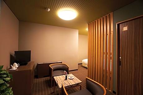 Suite with Tatami Area - Non-Smoking